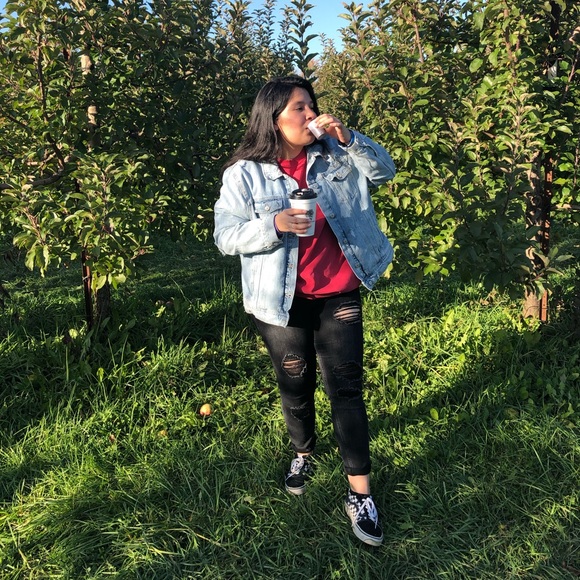 Meet your Posher, Jimena - Picture 1 of 1